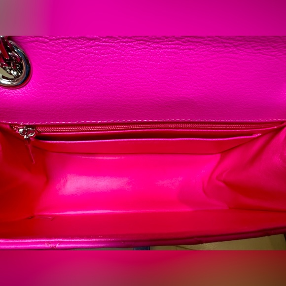 Pending xx CHANEL▪️19K 2.55 Mini Reissue Fuschia quilted goatskin - Picture 13 of 16
